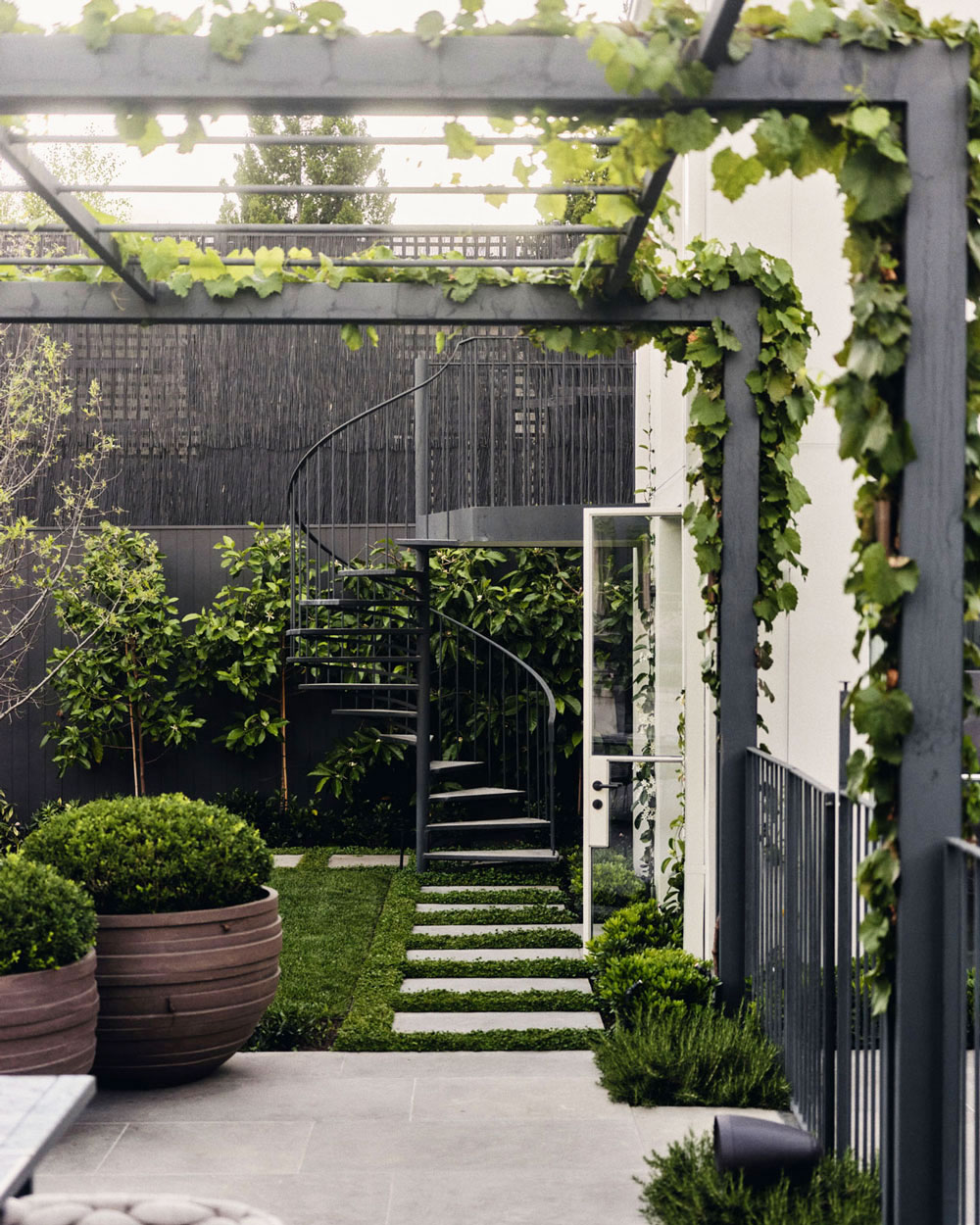 Metro-Steel-Windows-Heyington-Residence-44