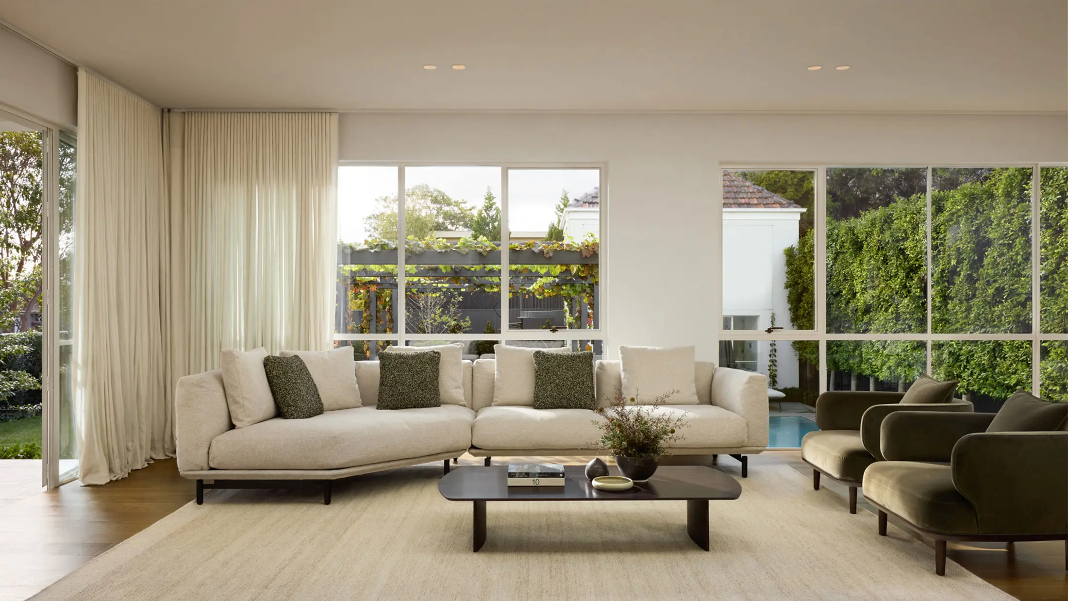 Metro-Steel-Windows-Heyington-Residence-5