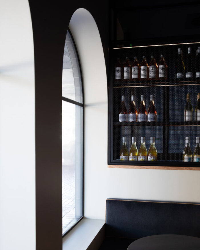Arched steel windows. - Image 2