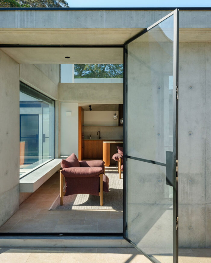 Single steel doors. - Image 3