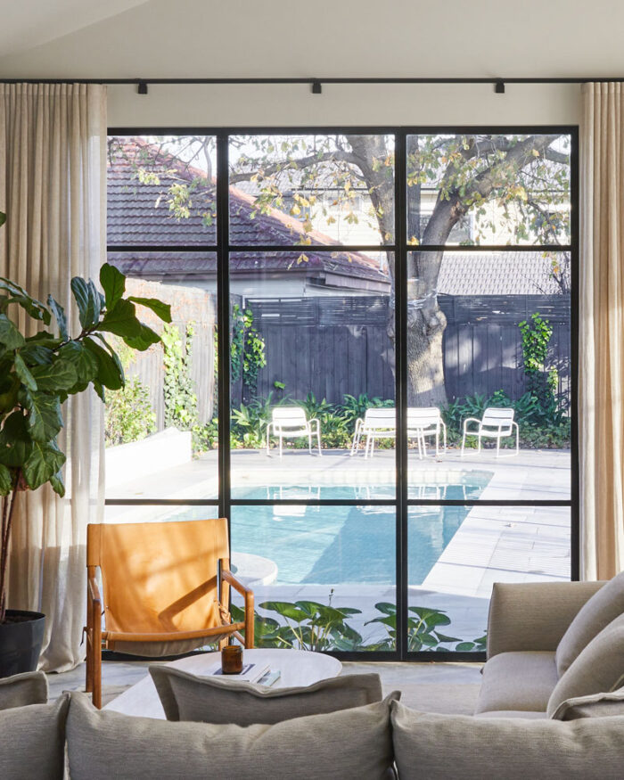 Fixed steel windows. - Image 3