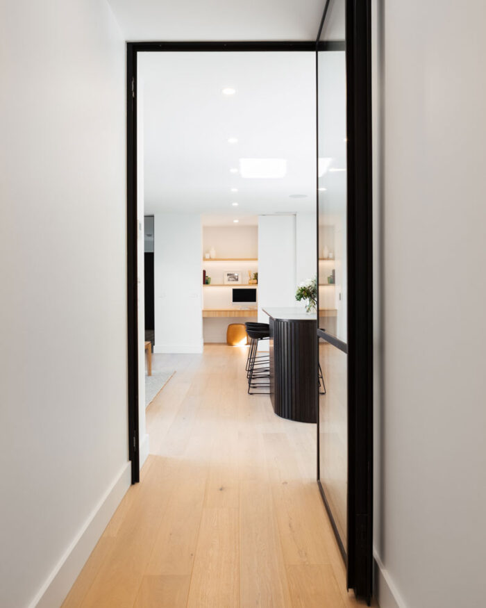 Pivot steel doors. - Image 3